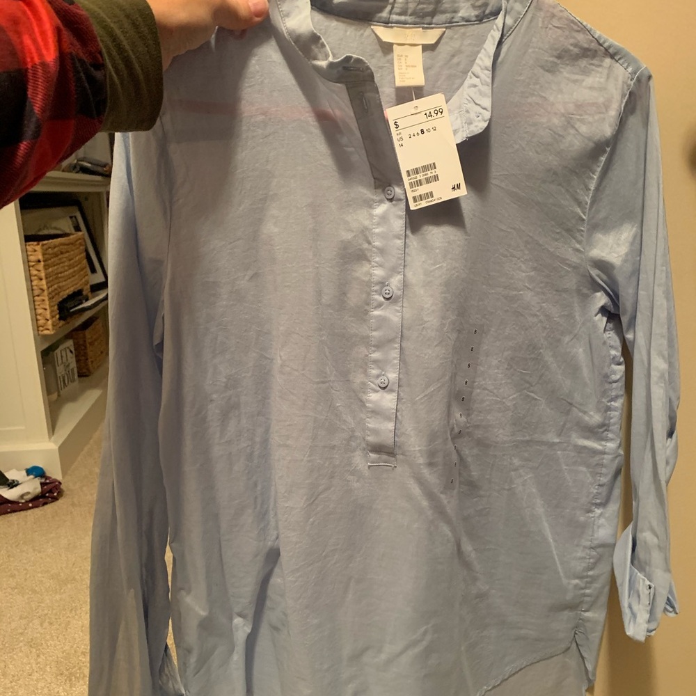 🎉5/$25 NWT H&M Blouse